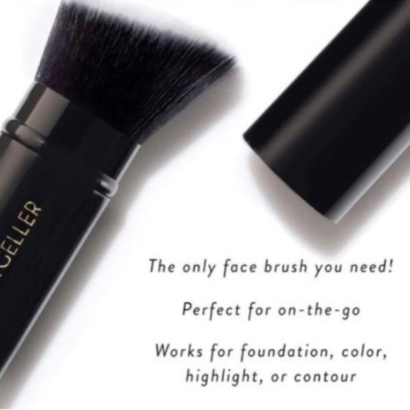 Laura Geller Makeup Laura Geller Retractable Kabuki Brush New